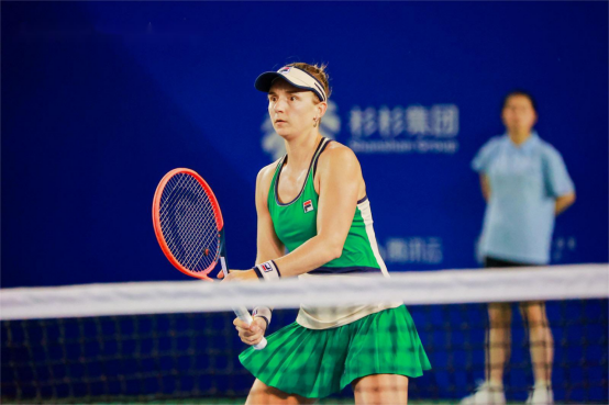 吸引了数以 吸引了数以